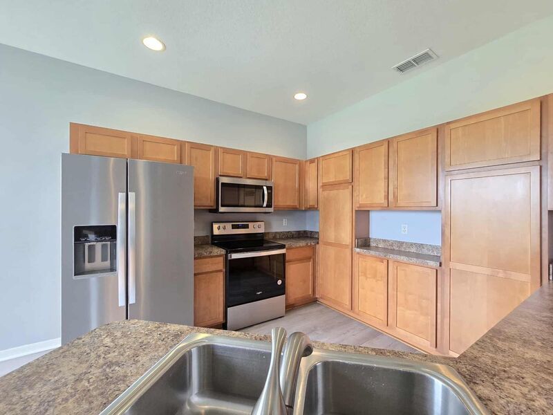 3 Bed/2 Bath Condo in Carillon Lakes for RENT property image
