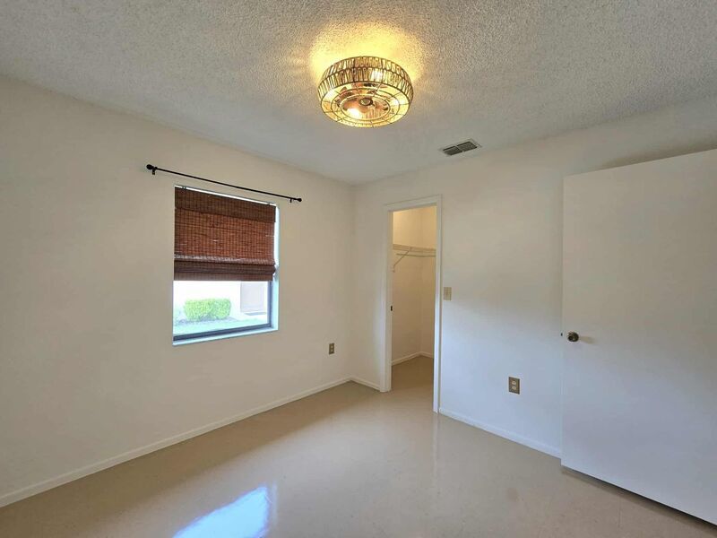 2 Bed / 1.5 Bath For RENT in South Lakeland property image