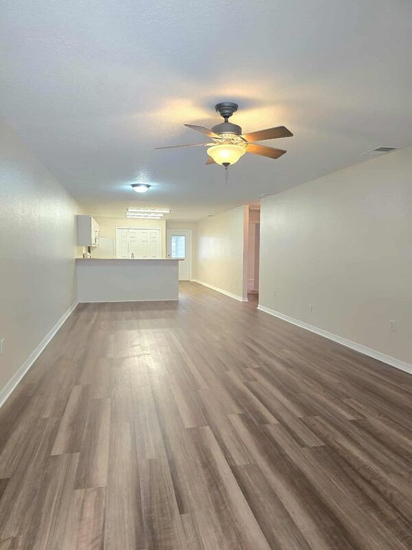 Beautifully Updated Home in Central Bartow – Move-In Ready! property image