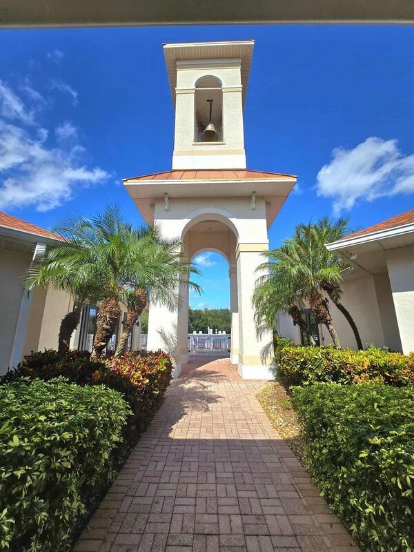 3 Bed/2 Bath Condo in Carillon Lakes for RENT property image