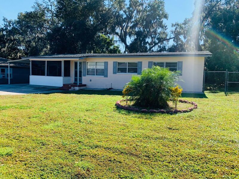 3 Bed/2 Bath with Bonus Room Home for RENT by Lake Parker property image