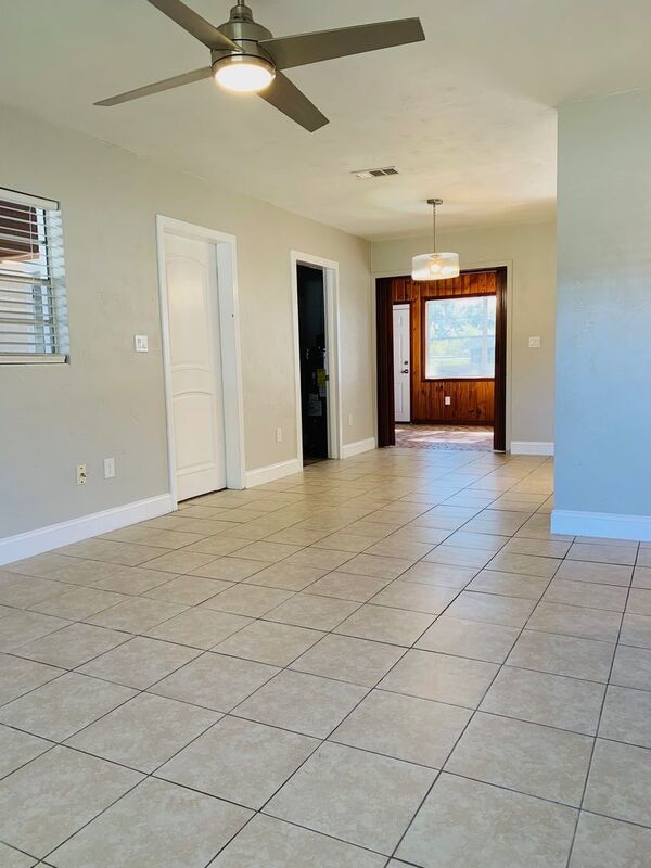 3 Bed/2 Bath with Bonus Room Home for RENT by Lake Parker property image