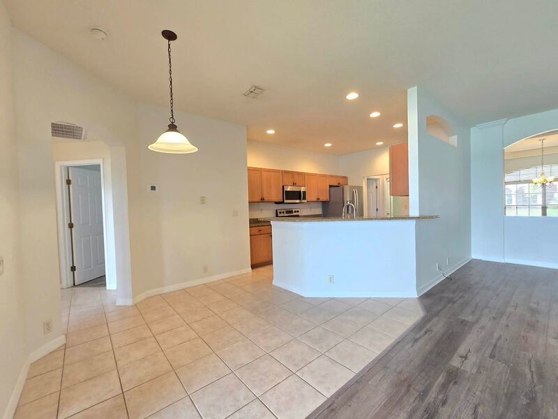 Waterfront home for RENT! 4 bed/2.5 bath property image