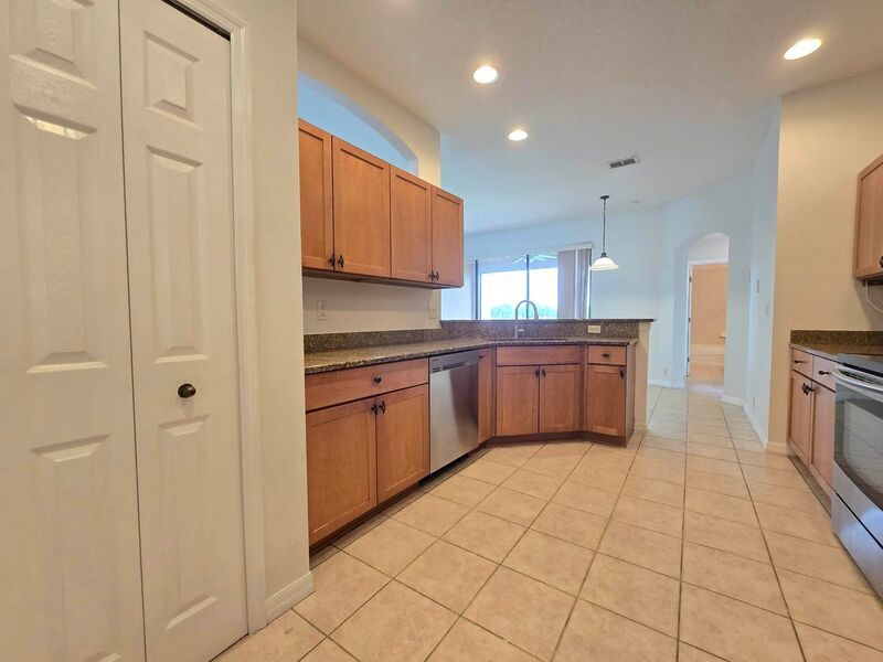 Waterfront home for RENT! 4 bed/2.5 bath property image