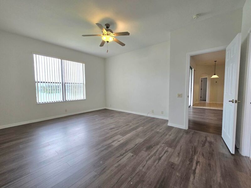 Waterfront home for RENT! 4 bed/2.5 bath property image