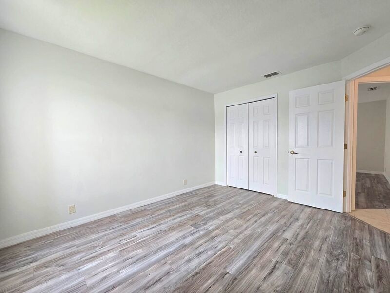 Waterfront home for RENT! 4 bed/2.5 bath property image