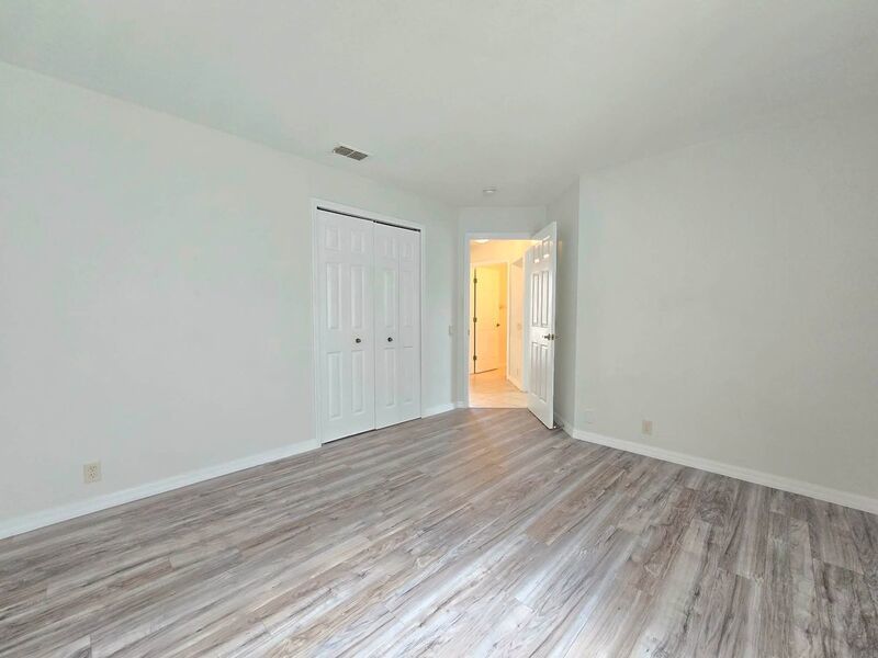 Waterfront home for RENT! 4 bed/2.5 bath property image