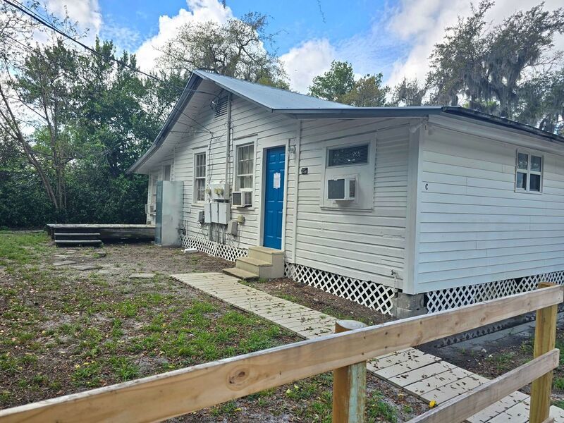2219 Everett St, Apt C - 2 bedroom / 1 bath NOW AVAILABLE in LAKELAND, FL property image