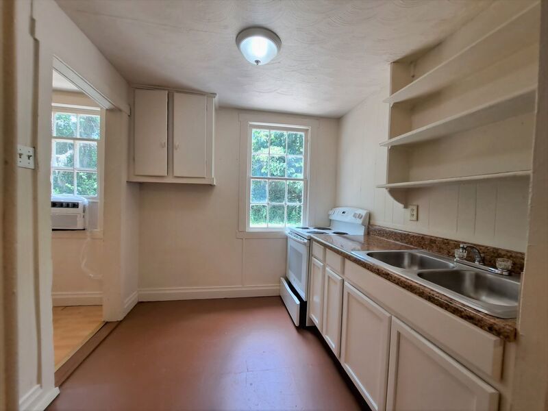 2219 Everett St, Apt C - 2 bedroom / 1 bath NOW AVAILABLE in LAKELAND, FL property image