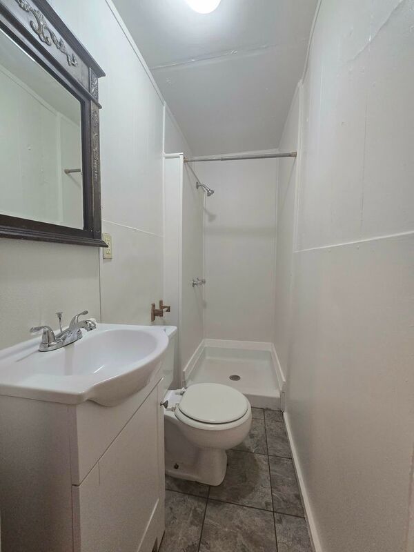 2219 Everett St, Apt C - 2 bedroom / 1 bath NOW AVAILABLE in LAKELAND, FL property image